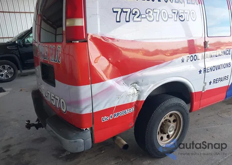 2014 Chevrolet Express 2500 Work Van z USA, uszkodzony, nr VIN 1GCWGFCA6E1198422